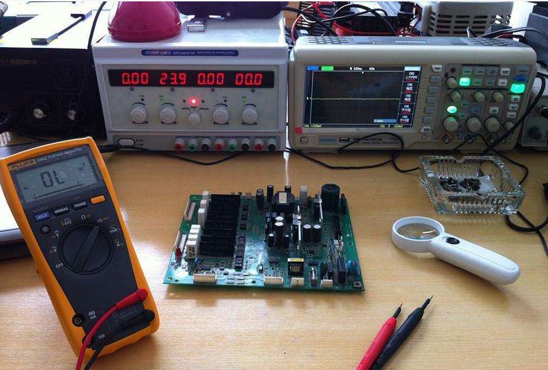 伺服控制器、變頻器電機(jī)、伺服電機(jī)、丹佛斯變頻器、維修變頻器等